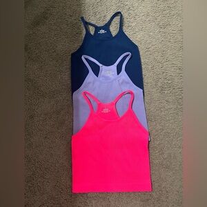 Women’s 3 Piece Size Medium Solid Ribbed Cropped Tanks